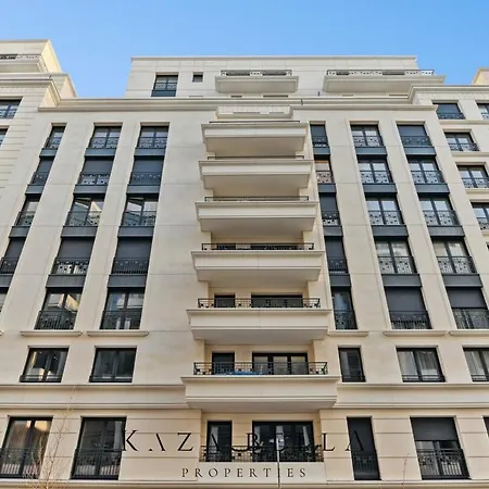 Kaza Bella - Ouen Beautiful * Saint-Ouen (Seine-Saint-Denis)